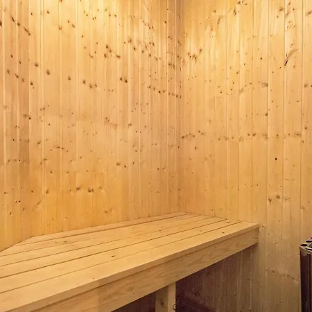 Four-bedroom Holiday In 1 別荘
